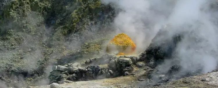 世界上最可怕的超级火山已经开始扰动，爆发的话威力等同于陨石撞地球！