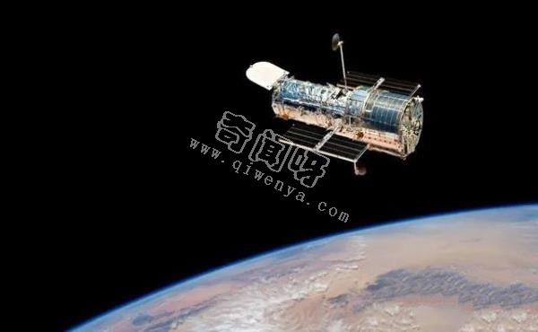 神舟十三号宇航员出舱，暴露太空原貌，都被NASA“骗”了？